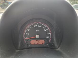 Nissan Pixo Nissan Pixo 1.0 Look cool 5 DRS ZONDER SCHADE picture 11