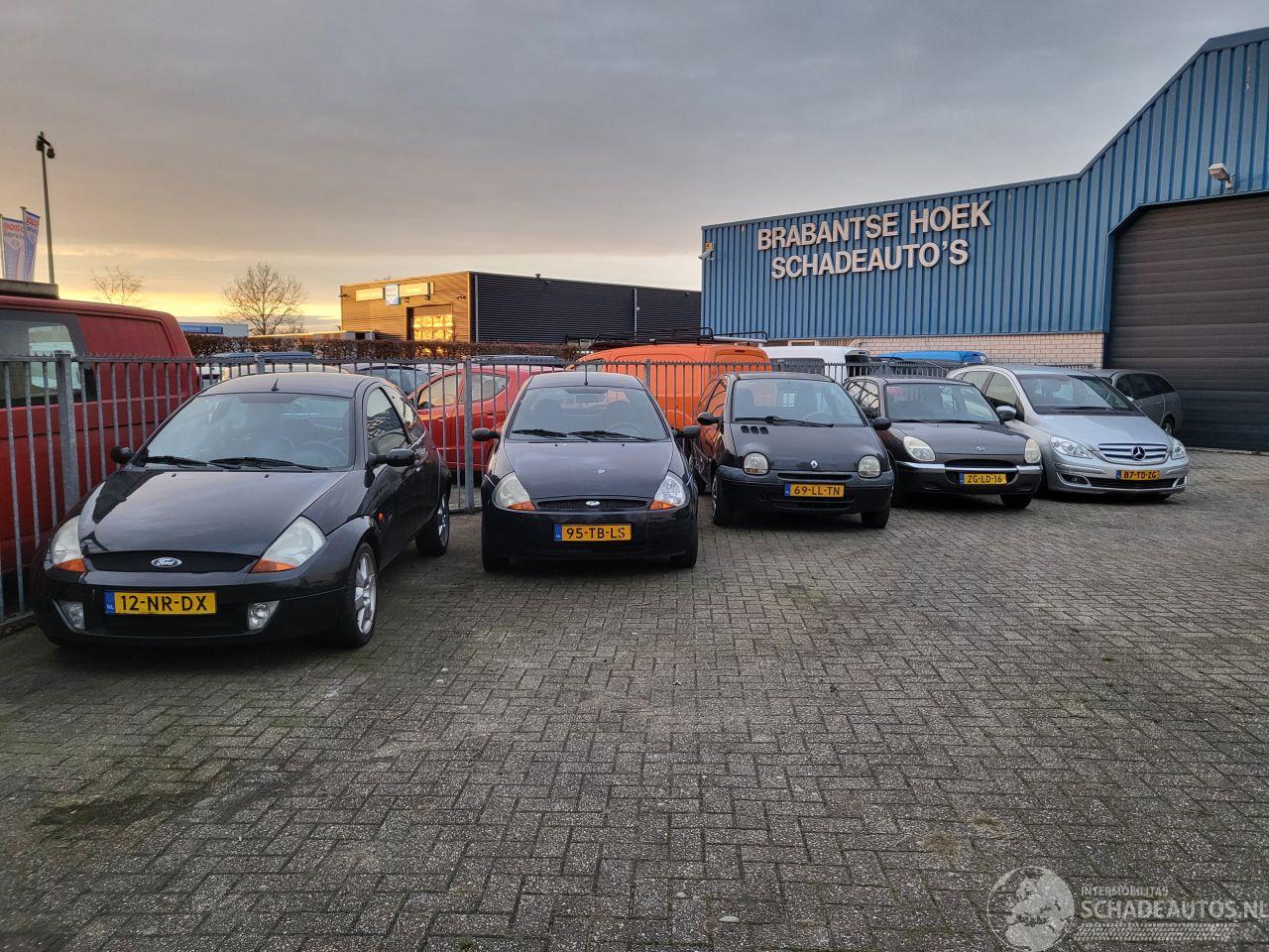 Overige  7 rijdbare auto,s € 2450.--