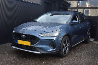 Unfallwagen Ford Focus 1.0 Ecoboost Active Hybrid ST Line 155Pk *Navi/Clima/Camera/Stoelverwarming 2022/4
