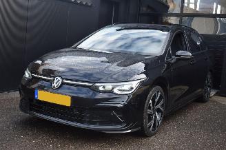 Vaurioauto  passenger cars Volkswagen Golf 1.5 eTSI R-line Business 150Pk *Navi/Clima/Camera/Panorama 2022/6