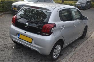 Peugeot 108 1.0 e-VTI  Active 72Pk *Airco picture 3