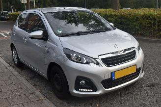 Peugeot 108 1.0 e-VTI  Active 72Pk *Airco picture 2