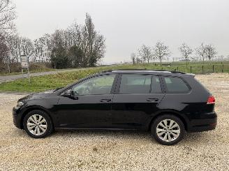 Volkswagen Golf 1.6 TDI Comfortline/automaat/clima/navi picture 4