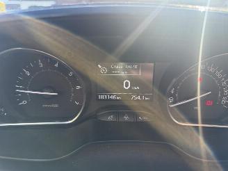 Peugeot 2008 1.2 PureTech Active nieuwe apk picture 10