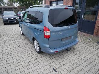 Ford Tourneo Courier TITANIUM picture 4