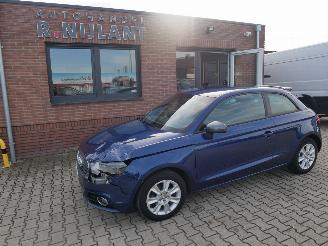 Coche accidentado Audi A1 ATTRACTION 2014/10