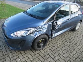 Ford Fiesta 1.0 Ecoboost Start&Stop  Airco CruiseControl Parktronic  Stoel/Stuur Verwarming picture 6