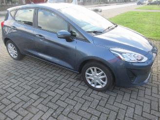 Ford Fiesta 1.0 Ecoboost Start&Stop  Airco CruiseControl Parktronic  Stoel/Stuur Verwarming picture 3