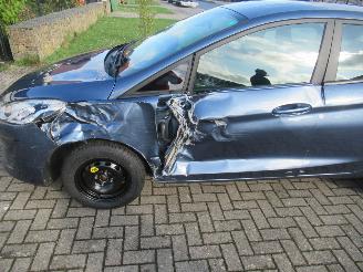 Ford Fiesta 1.0 Ecoboost Start&Stop  Airco CruiseControl Parktronic  Stoel/Stuur Verwarming picture 7