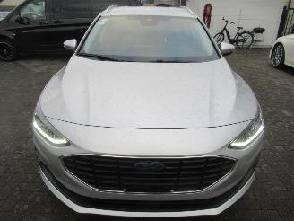 Ford Focus 1.5D EcoBlue AUT. (Lichte Vracht) TiTanium  Climat Navi Camera StoelVerwarming...... picture 3