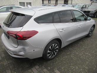 Ford Focus 1.5D EcoBlue AUT. (Lichte Vracht) TiTanium  Climat Navi Camera StoelVerwarming...... picture 10