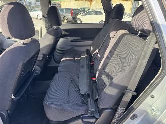 Mitsubishi Grandis 2.4 -16v Intense 7 persoons picture 6