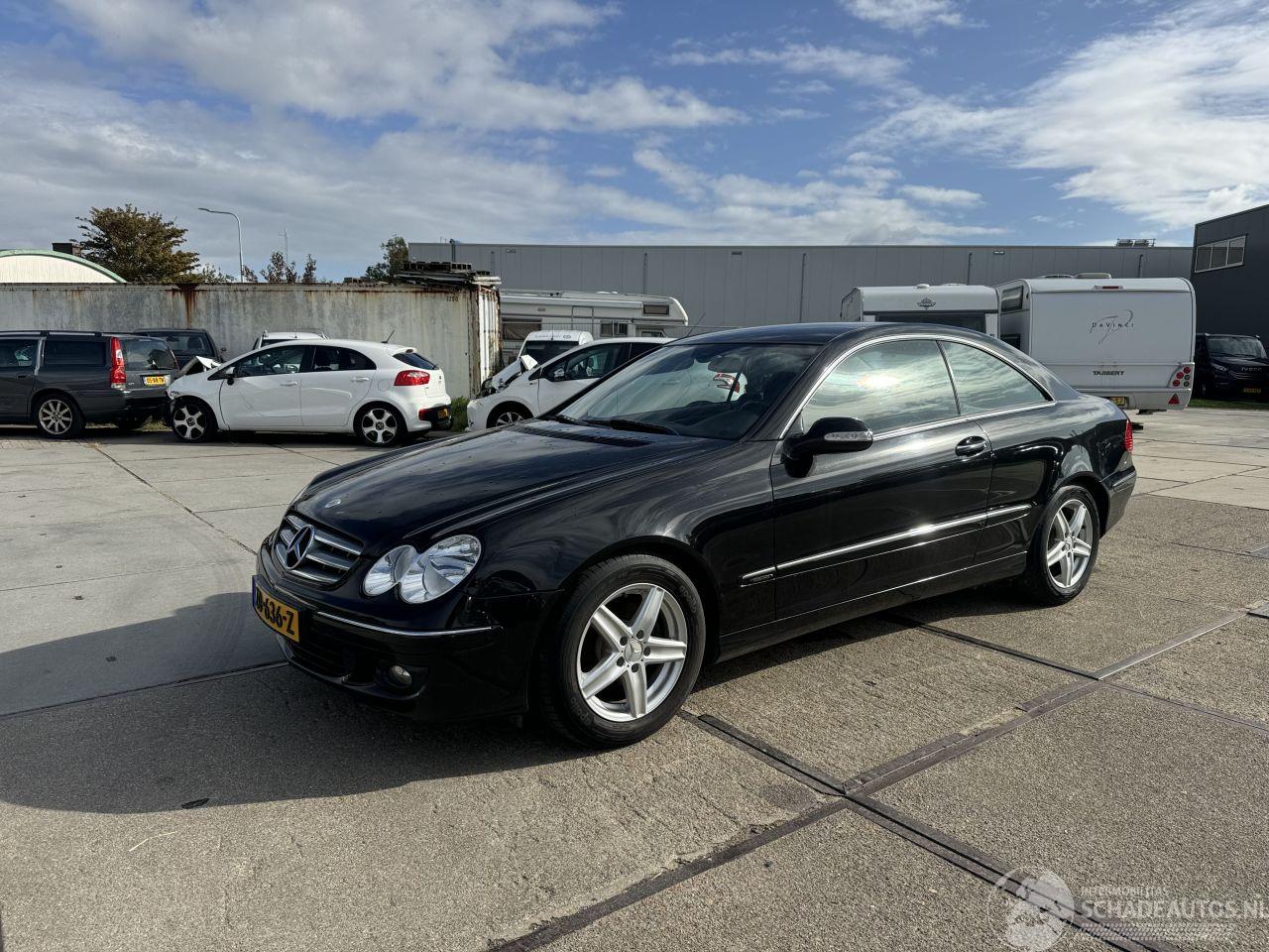 Mercedes CLK 220 CDI COUPE Eleg.