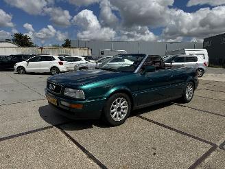 Vaurioauto  passenger cars Audi 80 2.3 Aut. Cabrio 1992/1