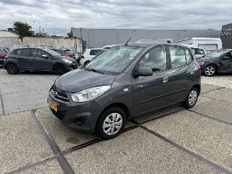 krockskadad bil auto Hyundai I-10 1.o i-Drive Cool 2013/8