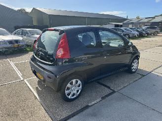 Peugeot 107 1.0 12v XR picture 3