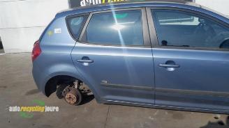 Kia Cee d Cee'd Sporty Wagon (EDF), Combi, 2007 / 2012 1.6 16V picture 22