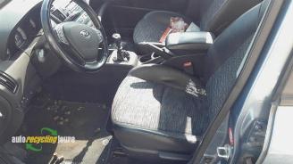 Kia Cee d Cee'd Sporty Wagon (EDF), Combi, 2007 / 2012 1.6 16V picture 13