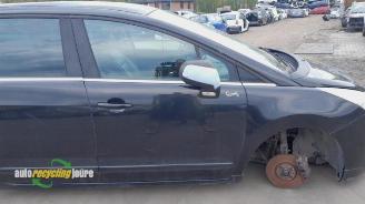 Peugeot 5008 5008 I (0A/0E), MPV, 2009 / 2017 1.6 THP 16V picture 3