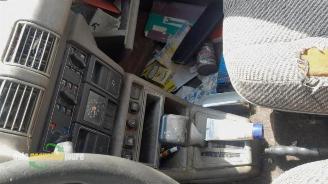 Peugeot 305 305 II (581M), Sedan, 1982 / 1990 1.6 GR,GT picture 8