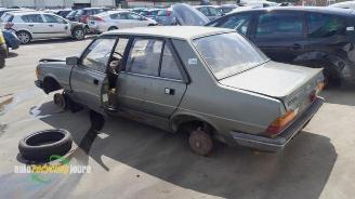 Peugeot 305 305 II (581M), Sedan, 1982 / 1990 1.6 GR,GT picture 5