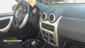 Dacia Sandero Sandero I (BS), Hatchback, 2008 / 2013 1.2 16V picture 25