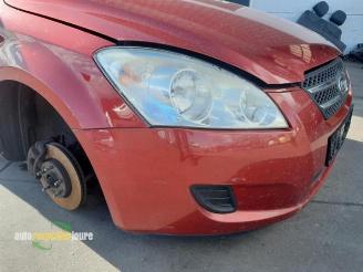 Kia Cee d Cee'd Sporty Wagon (EDF), Combi, 2007 / 2012 1.4 16V picture 26