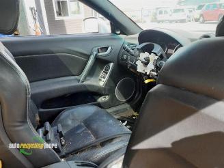 Hyundai Coupé onderdelen (donorauto) picture 8