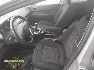 Peugeot 5008 5008 I (0A/0E), MPV, 2009 / 2017 1.6 THP 16V picture 21