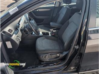 Volkswagen Passat Passat Variant (365) onderdelen (kleur: LC9X) donorauto picture 10