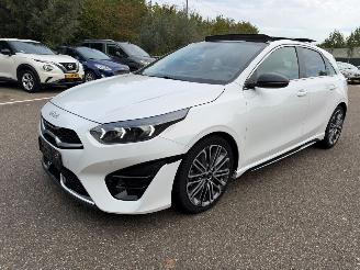 uszkodzony samochody osobowe Kia Ceed Cee\'d GT Line 160pk PANO Automaat LED 2023/5