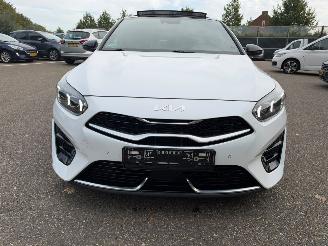 Coche accidentado Kia Ceed GT Line 160pk PANO Automaat LED 2023/5