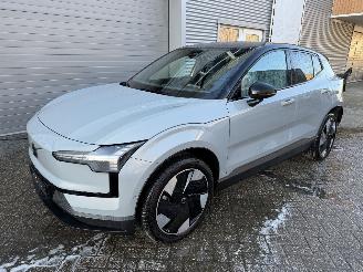 Vaurioauto  passenger cars Volvo EX30 EX30 Extended Range Ultra Panorama voll  Rijdbaar 2024/9