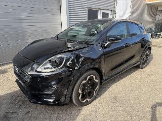  Ford Puma FORD Puma 1,0 EcoBoost Hybrid 92kW ST-Line Auto Pano 2025/6