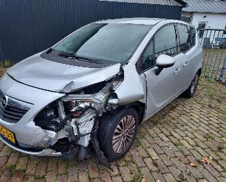 Opel Meriva 1.4 Turbo Cosmo weinig km picture 4