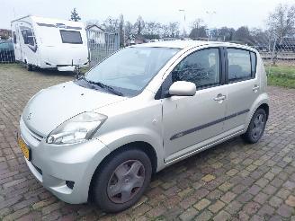 Daihatsu Sirion 1.0 5 Deurs picture 2