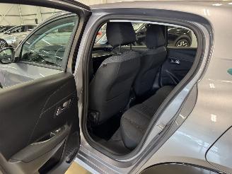 Peugeot 208 EV 50kWh Clima Navi picture 12