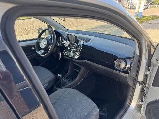Volkswagen Up! 1.0 44Kw Airco Navi picture 23