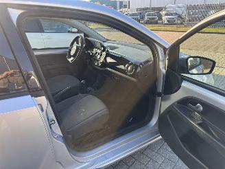 Volkswagen Up! 1.0 44Kw Airco Navi picture 14