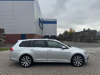 Volkswagen Golf 1.6 TDI DSG Highline picture 2