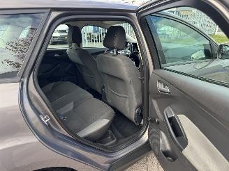 Ford Focus 1.6 TDCi 77Kw Airco Euro5 picture 14