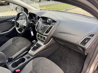 Ford Focus 1.6 TDCi 77Kw Airco Euro5 picture 18