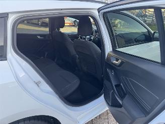 Ford Focus 1.0 Ecoboost ST Line picture 15