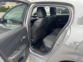 Peugeot 208 1.2 PureTech 74Kw Clima - Navi picture 16