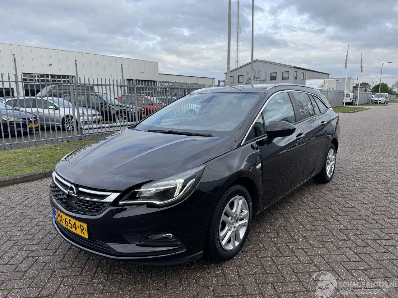 Opel Astra Sports Tourer 1.0 77kw Navi - Clima