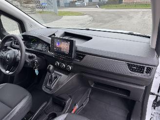 Renault Kangoo E-Tech  44 kWh  Aut. Clima picture 15