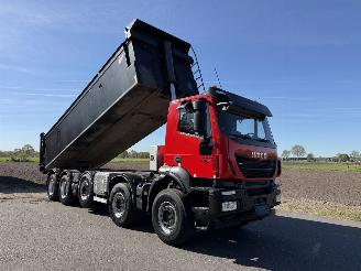 skadebil vrachtwagen Iveco Trakker 450 Euro6 2021/2