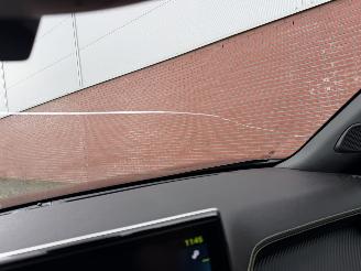 Peugeot e-2008 EV GT 50 kWh picture 34
