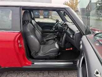 Mini Cooper 1.6 85Kw AIRCO picture 15