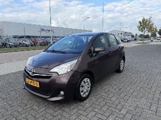 Damaged car Toyota Verso S 1.3 VVT-i 73kw Clima 2011/5